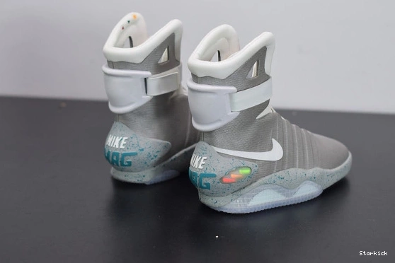 MAG NIKE 0720